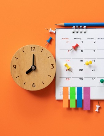 dépôt - dossier - demande - aide - demandeur - horloge - calendrier